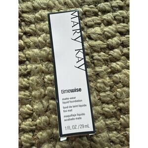 Beige 1 Mary Kay TIMEWISE LUMINOUS LIQUID FOUNDATION NEW